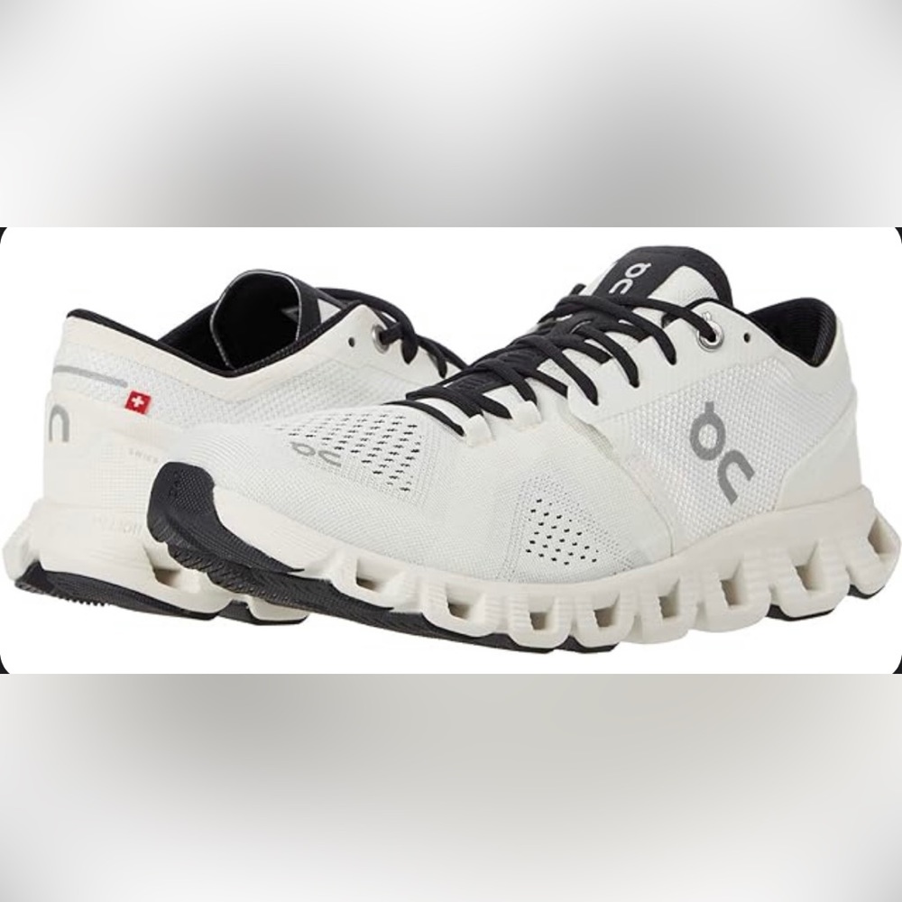 On Cloud X Running Shoe